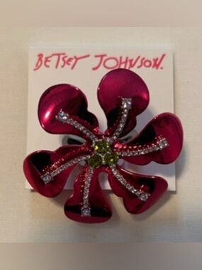 BETSEY JOHNSON Metallic Flower with Crystal Accents on Each Petal Ring NEW NWT